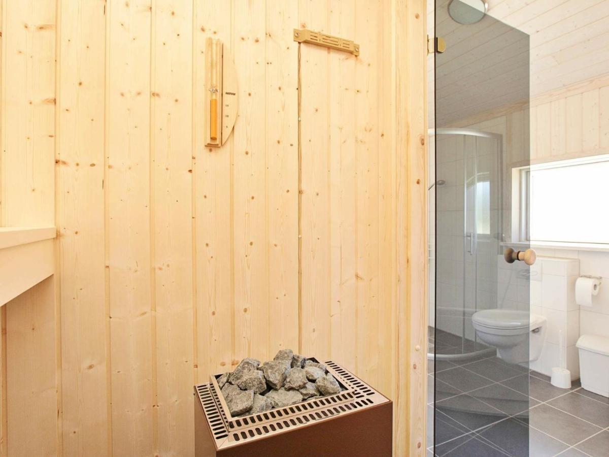 Four-Bedroom Holiday Home In Grossenbrode 1 Esterno foto
