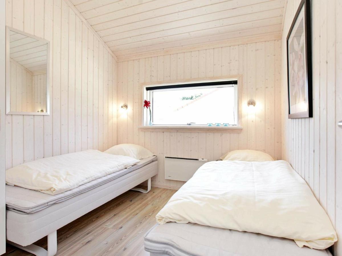 Four-Bedroom Holiday Home In Grossenbrode 1 Esterno foto